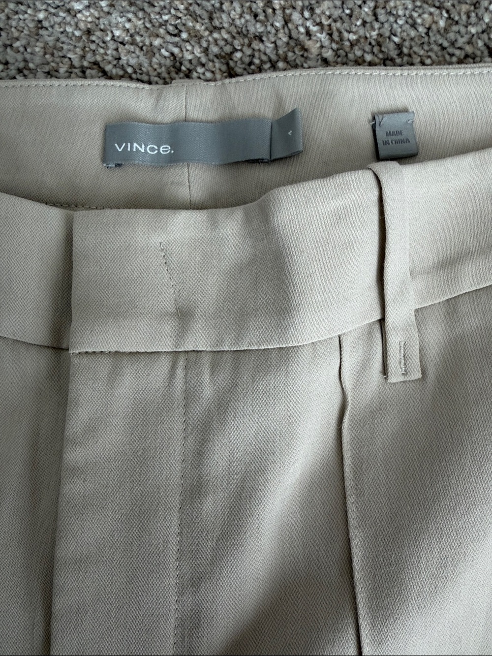 VINCE | Front Stitch Pants Size 4 - Picture 9 of 10